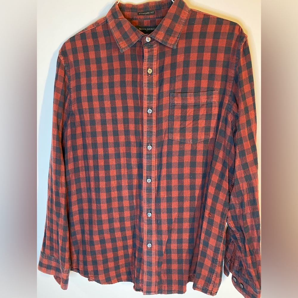 Banana Republic Standard Fit Button Down - Large